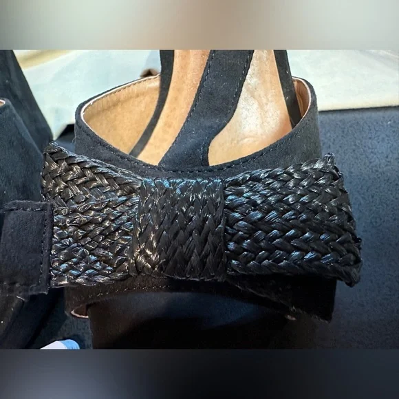 Crown Vintage Black 5.5” Wedge Heels Fabric Faux Suede With Bow Women’s Size 10M - Picture 6 of 12